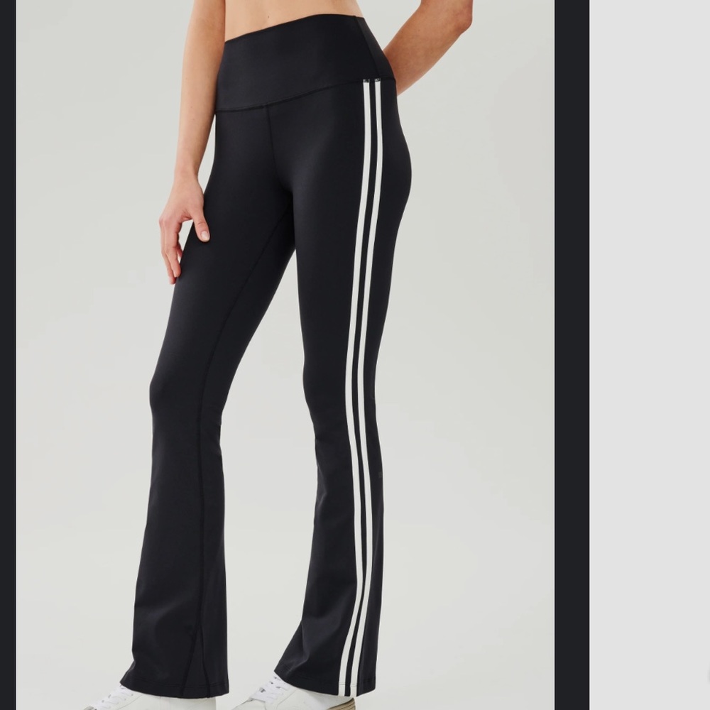 Splits 59 Size medium flare leggings